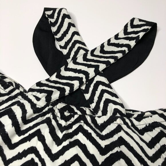 DYNAMITE Black & White Zigzag Chevron Tribal Flowy Racerback Dressy Tank Top - Picture 4 of 10